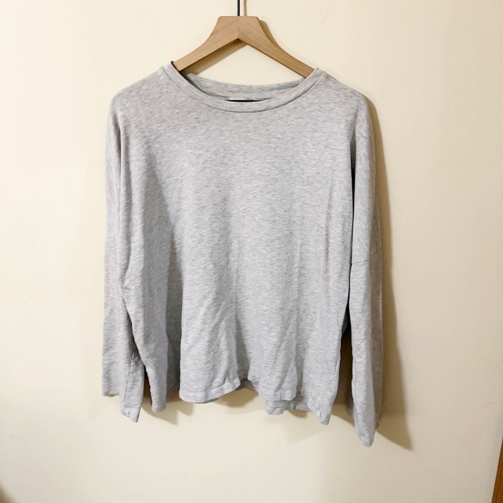 Zara Trafaluc Womens Gray Long Sleeve Sweatshirt Size Medium